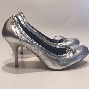 McQueen Silver Pumps - Size 37